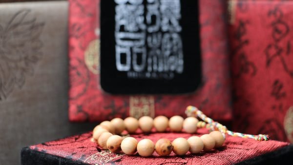 台灣德榕藏品｜太行崖柏手珠8mm圓珠｜五色線伸縮結