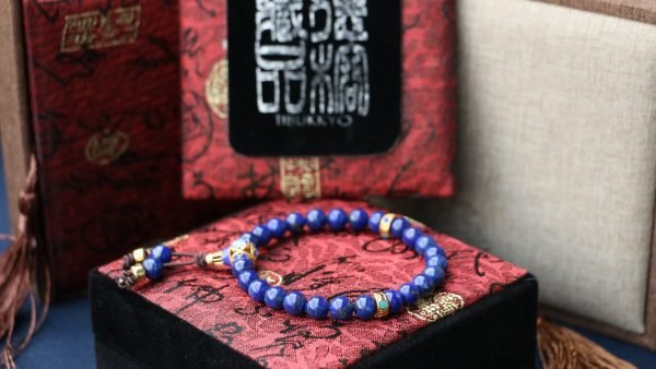 台灣德榕藏品｜原礦無染色精品青金石手珠8mm｜景泰藍佛頭｜少金少白