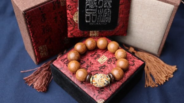 TIBUKKYO德榕藏品｜精工老料滿花六道木18mm｜彩繪藍琉璃隔珠