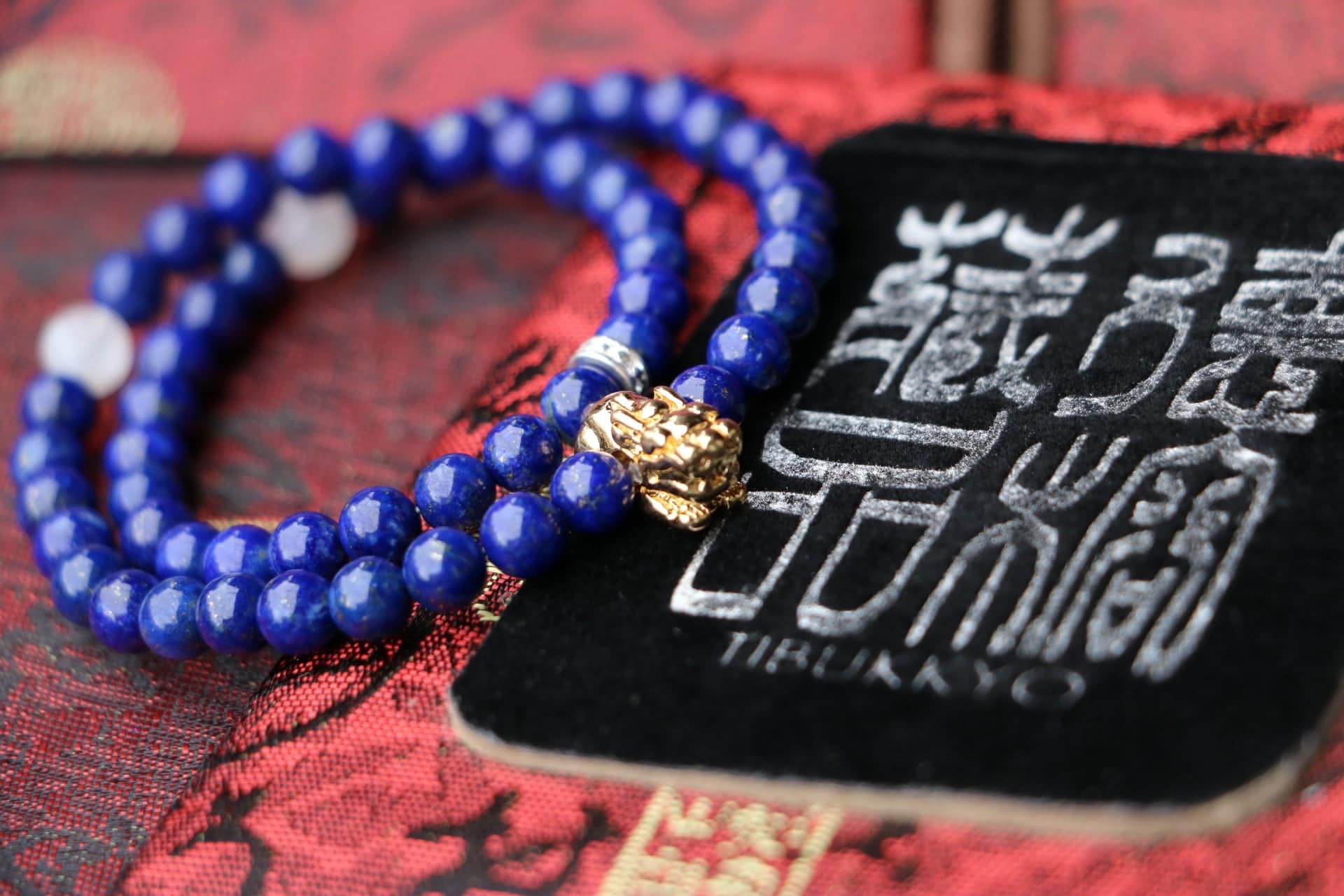 Taiwan Derong Collection｜Raw undyed lapis lazuli 6mm round beads｜Brass Pixiu｜Moonstone