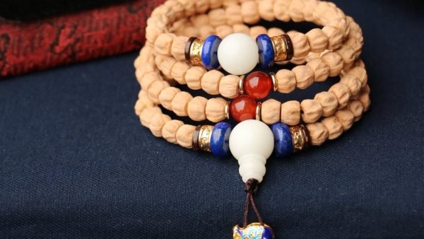 台灣德榕藏品｜西藏熱振柏香籽5x7mm矮樁型108顆念珠｜白玉菩提根佛頭