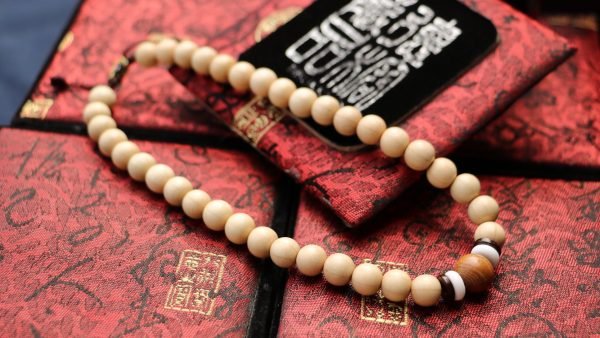 台灣德榕藏品｜精工新籽六道木手持型 10mm 36顆｜老料滿花降龍木隔珠