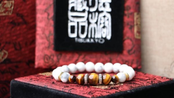 台灣德榕藏品｜原礦無染色白松石手珠8mm｜原礦無染色黃虎眼