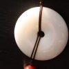 台灣德榕藏品｜半玉化硨磲平安扣46x9.6mm｜硨磲平安扣吊墜｜流蘇款