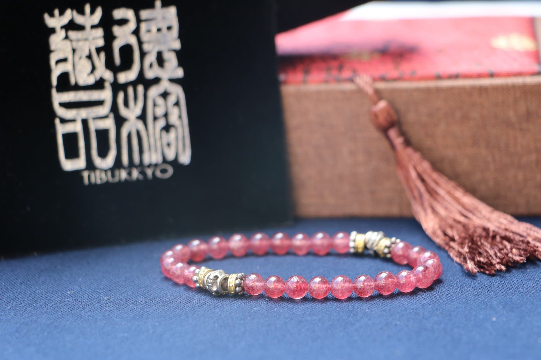 TIBUKKYO Taiwan Derong Collection｜Original undyed strawberry crystal 6mm round beads｜Tibetan silver brass spacer