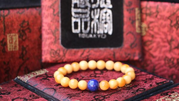 台灣德榕藏品｜蜜蠟色緬甸黃玉手珠 8mm圓珠｜青金石隔珠