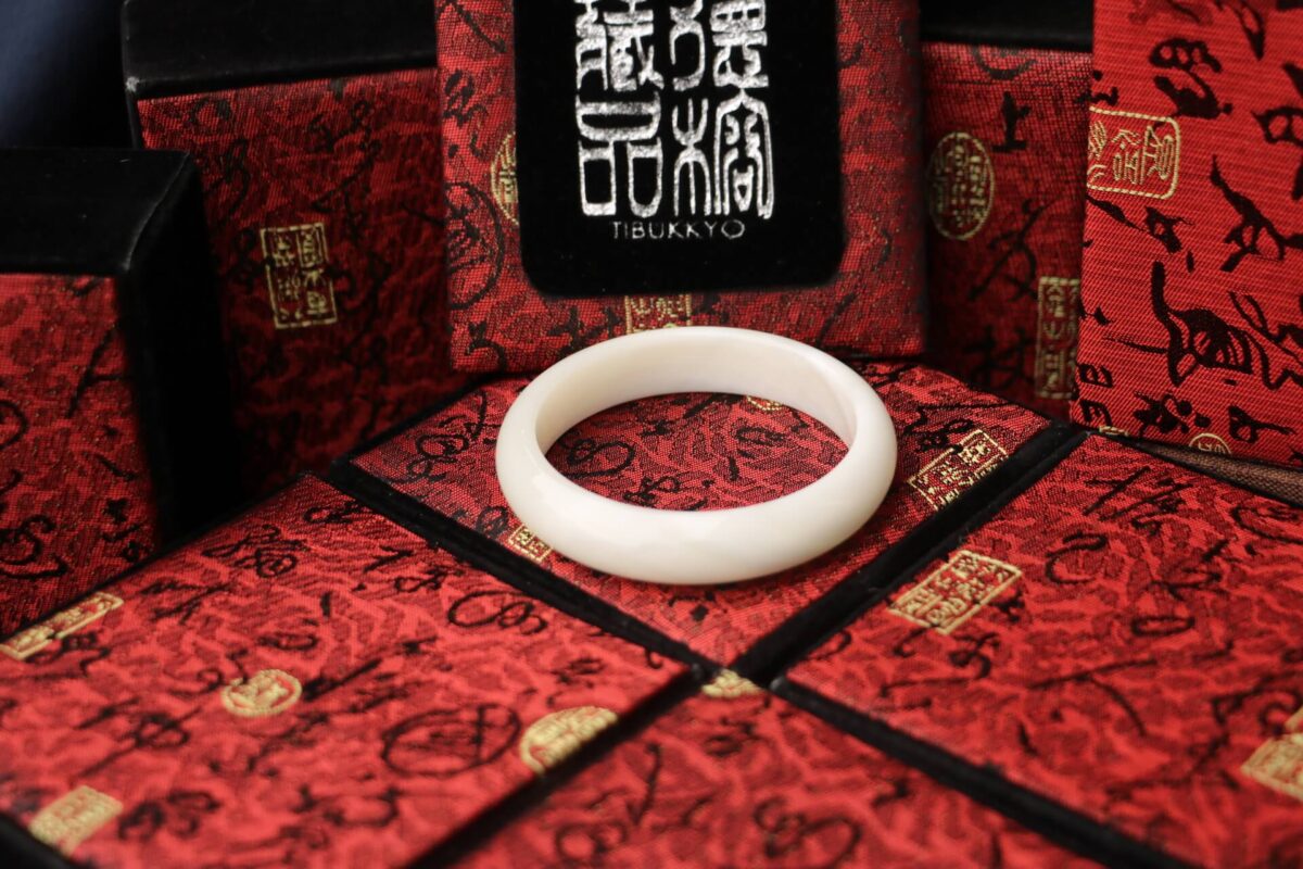 Taiwan Derong Collection｜Full Jade Tridacna Bracelet｜Light-transmitting Tridacna Texture｜18cm