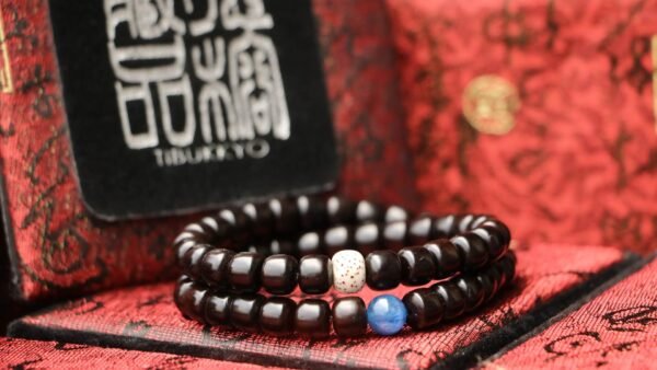 台灣德榕藏品｜精品印尼料椰蒂手持型8x6mm桶珠｜藍晶石隔珠