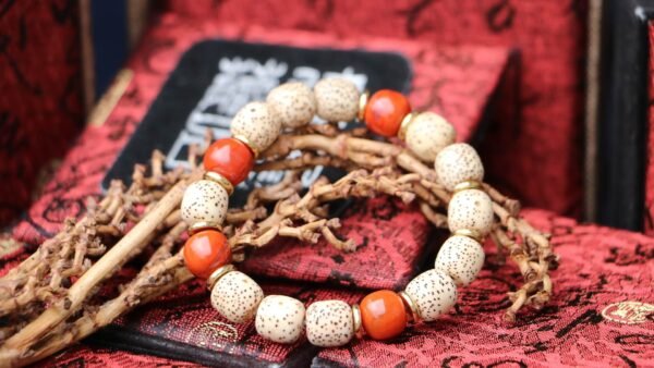 台灣德榕藏品｜A++星月菩提手珠10x10mm鼓珠｜南紅瑪瑙隔珠