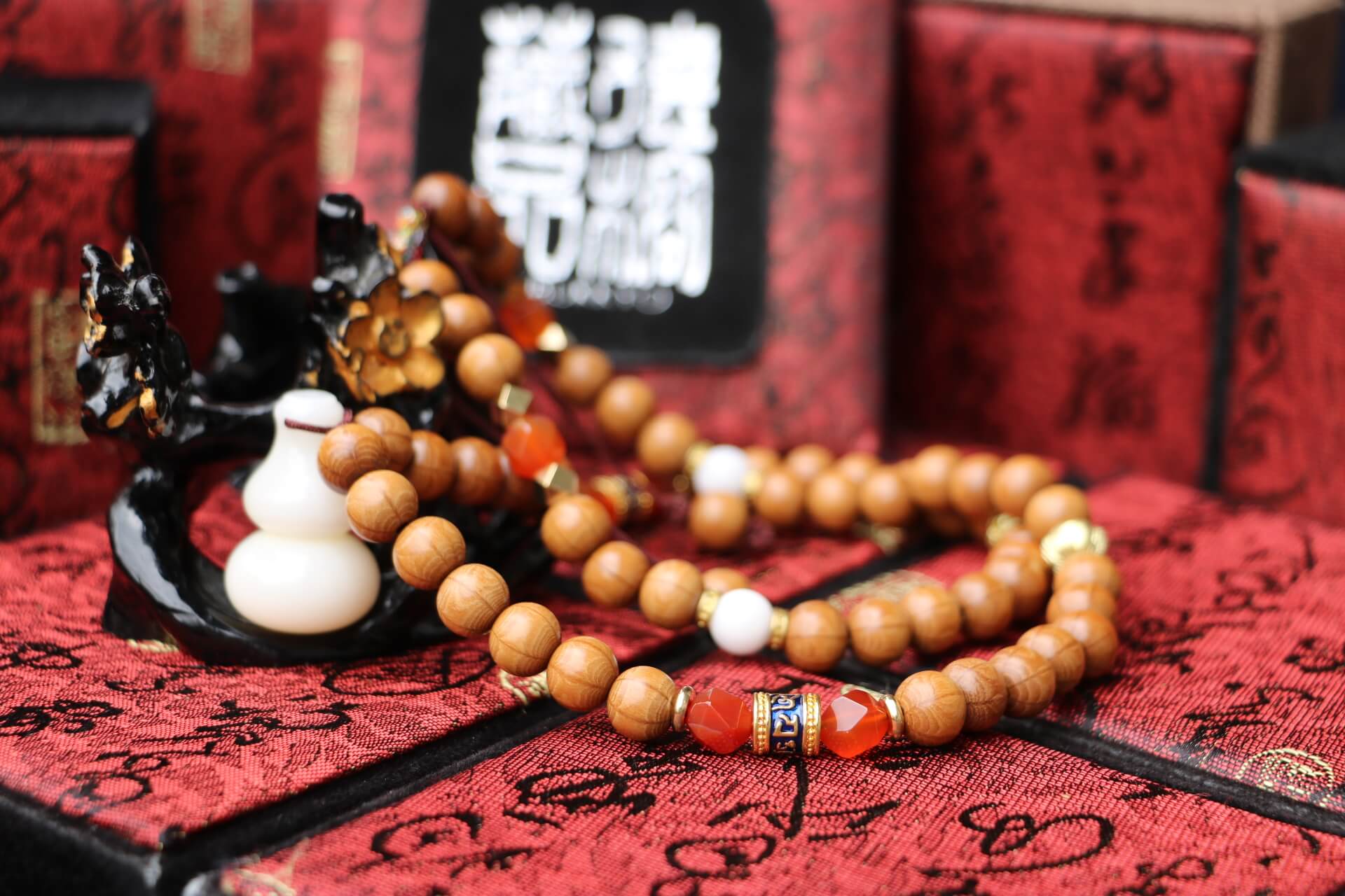 Taiwan Derong Collection｜Seiko old materials full of flowers six wood rosary beads 8mm 54 pieces｜Clam gourd