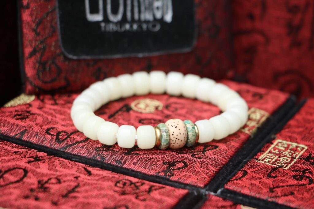 Taiwan Derong Collection｜White Jade Bodhi Root 7x9mm Barrel Beads｜Star Moon Bodhi Beads