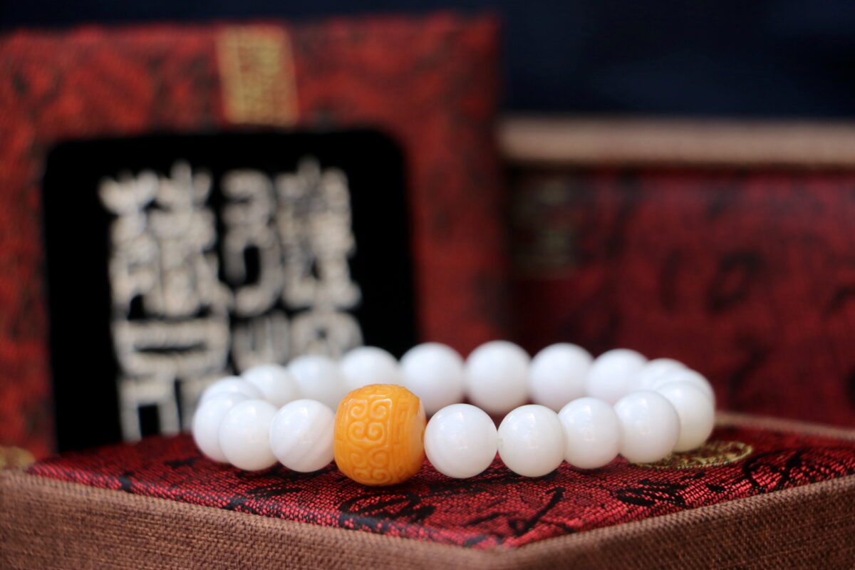Taiwan Derong Collection｜Full Jade Tridacna Hand Beads 10mm Round Beads｜Myanmar Topaz Xiangyun Pattern Beads