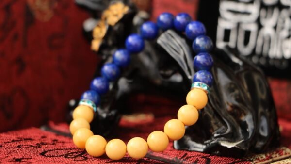 台灣德榕藏品｜原礦無染色青金石手珠8mm｜緬甸黃玉隔珠