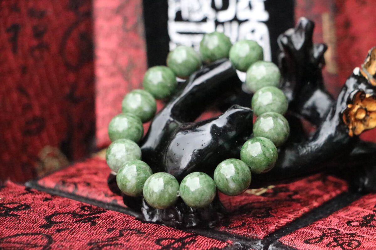 TIBUKKYO Taiwan Derong Collection｜Raw ore natural green zoisite hand beads 12mm｜Zoisite stone