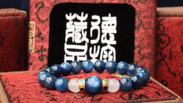 台灣德榕藏品｜原礦天然藍晶石手珠 8mm｜白瑪瑙隔珠