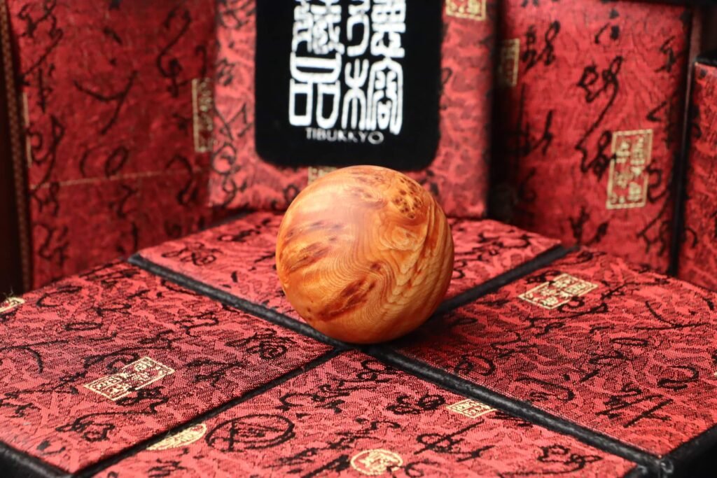 TIBUKKYO台灣德榕藏品|太行崖柏貢珠 50mm|高油微瘤疤|崖柏手把件