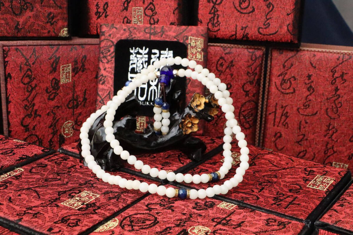 TIBUKKYO德榕藏品｜高拋白玉菩提根6mm圓珠108顆｜藍琉璃佛頭｜藍晶石隔珠