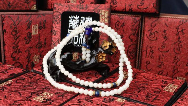 TIBUKKYO德榕藏品｜高拋白玉菩提根6mm圓珠108顆｜藍琉璃佛頭｜藍晶石隔珠
