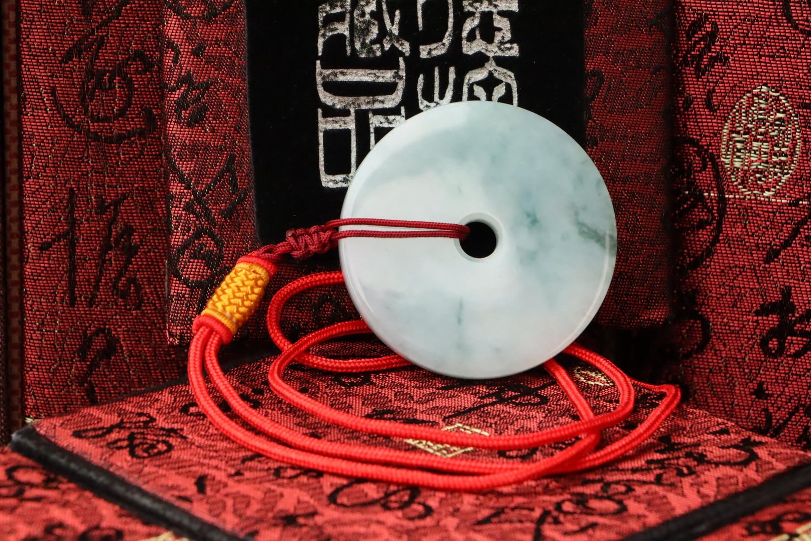 TIBUKKYO台灣德榕藏品|天然翡翠平安扣吊墜|帶飄花|緬甸玉A貨|51x6.3mm