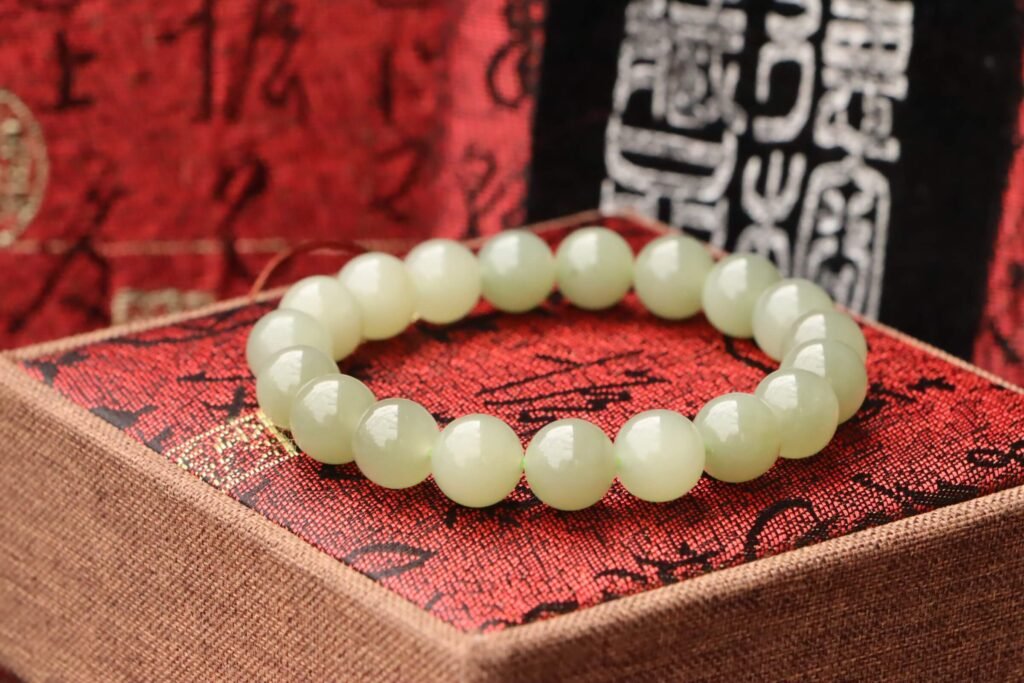 台灣德榕藏品｜原礦天然和闐玉手珠 10mm圓珠｜和田玉青玉半透