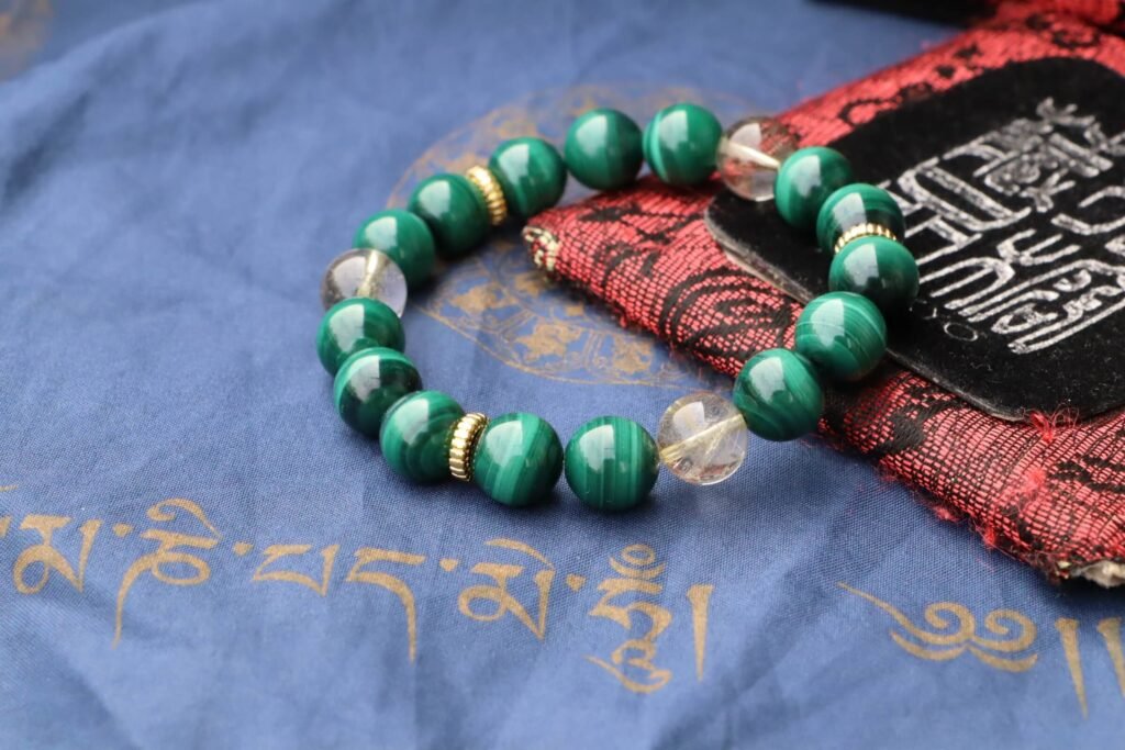 台灣德榕藏品｜原礦無染色孔雀石手珠 10mm圓珠｜金髮晶隔珠